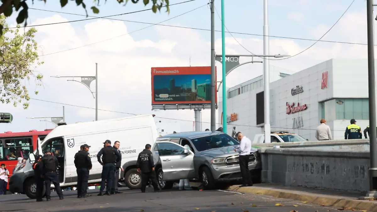 Asesinan a abogada meintras conducía su vehículo en CDMX